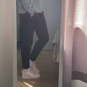 Meet your Posher, Esmeralda